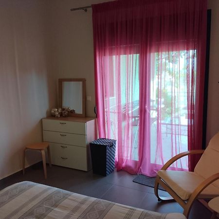 Green Guesthouse Komotini Exterior photo